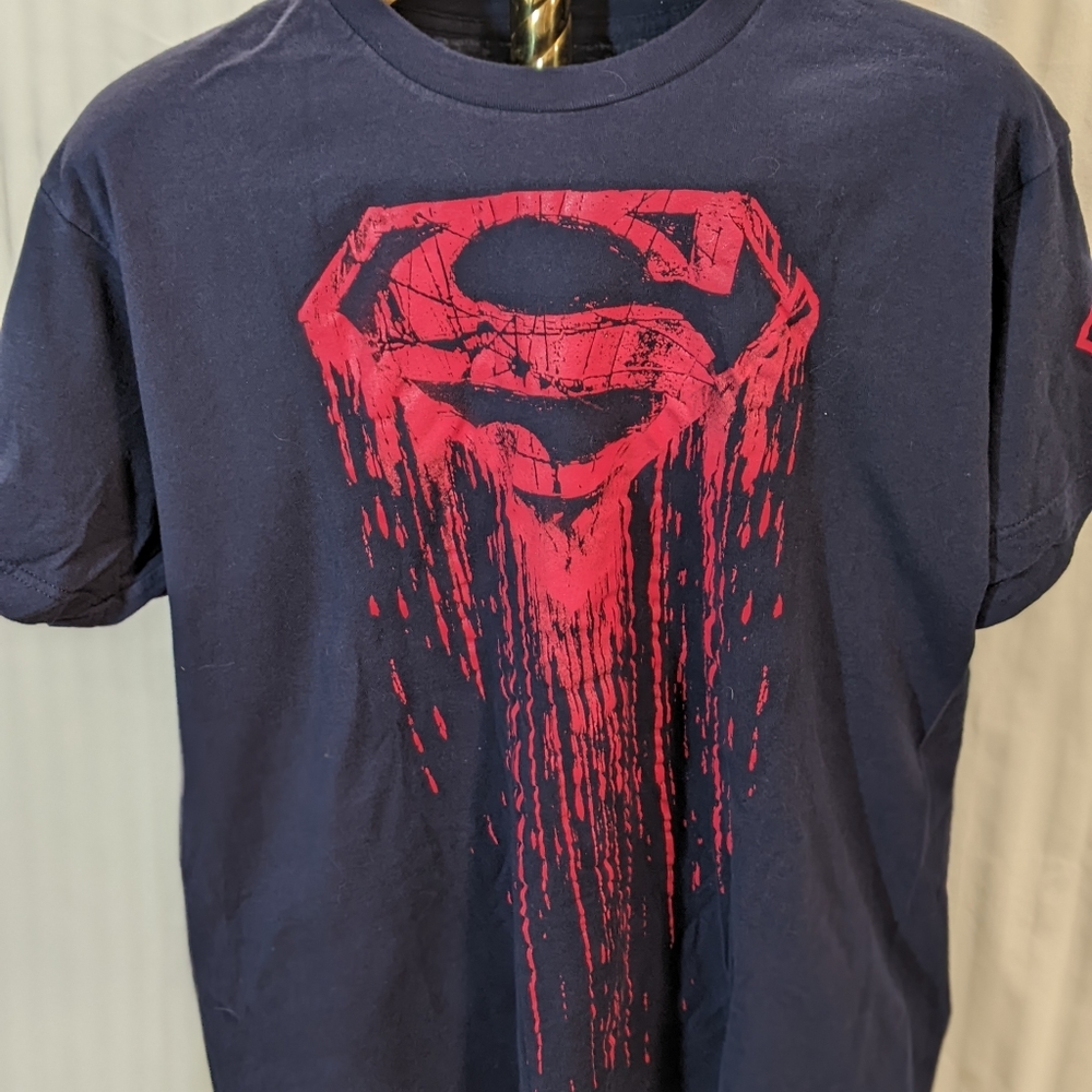 Superman Size L Tshirt